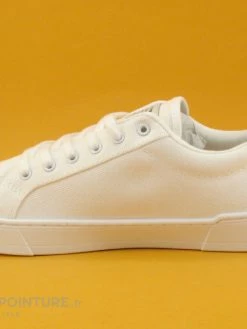 Levi's Levis MALIBU 2-0 Blanc - 234198 - Basket Toile Blanche -Eat Dust shop cd24607c73b9e66c561f35ea11d5d5ef img 9254.jpg 170627